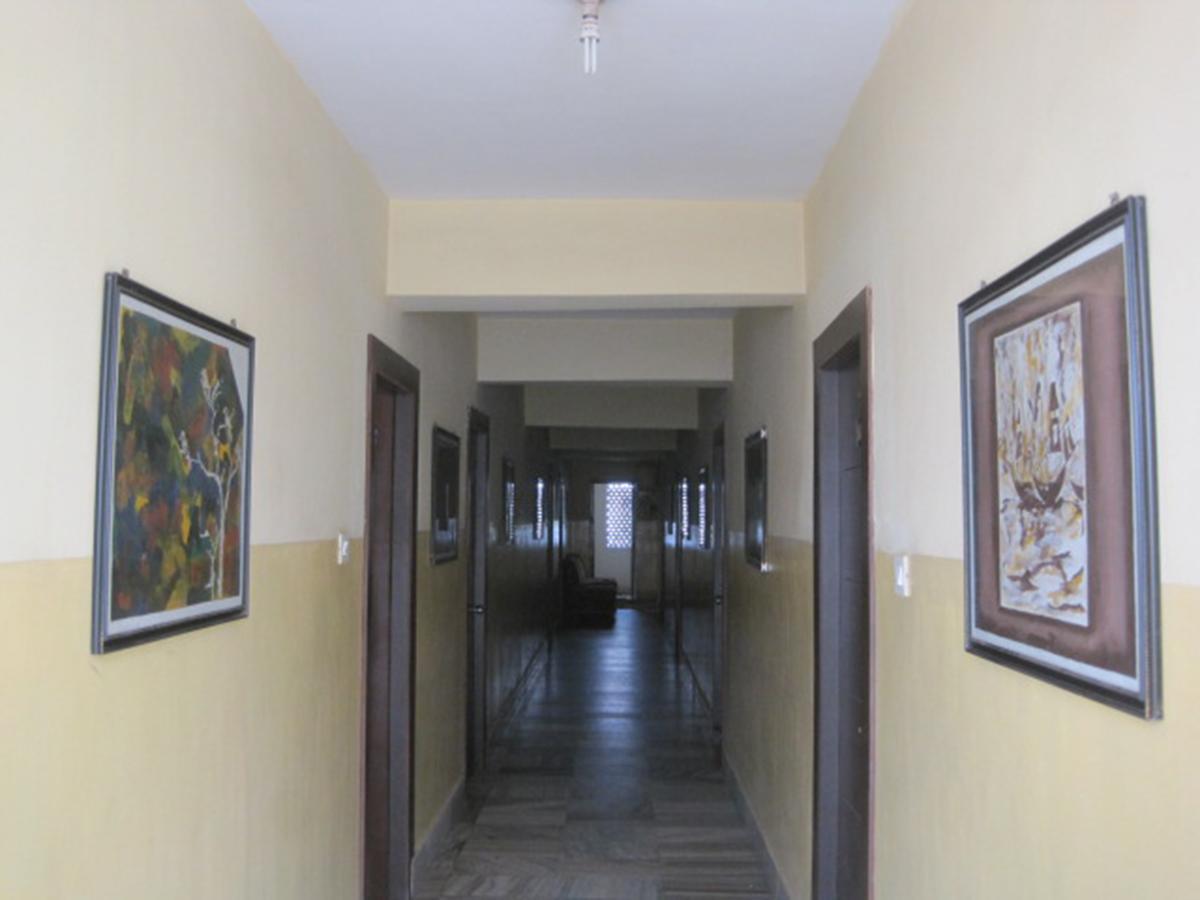 Hotel Arya Palace Puri Zewnętrze zdjęcie